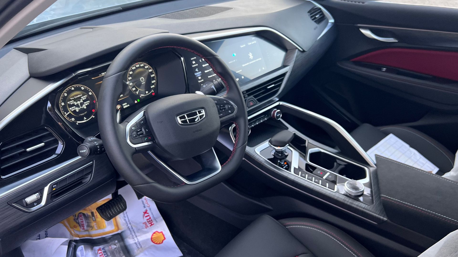 Geely Tugella 2022
